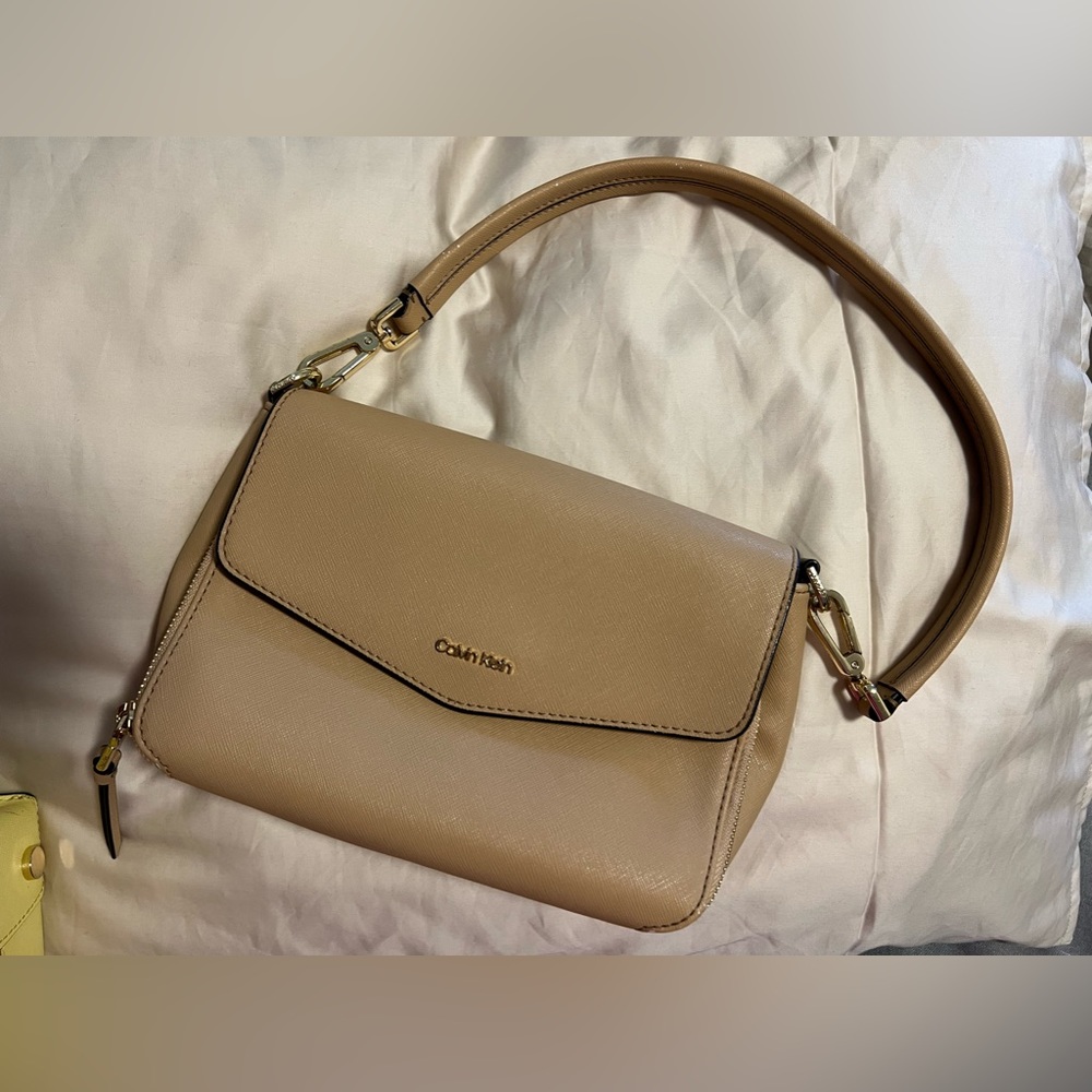 SOLD ❌Calvin Klein- Shoulder Bag - Picture 1 of 4